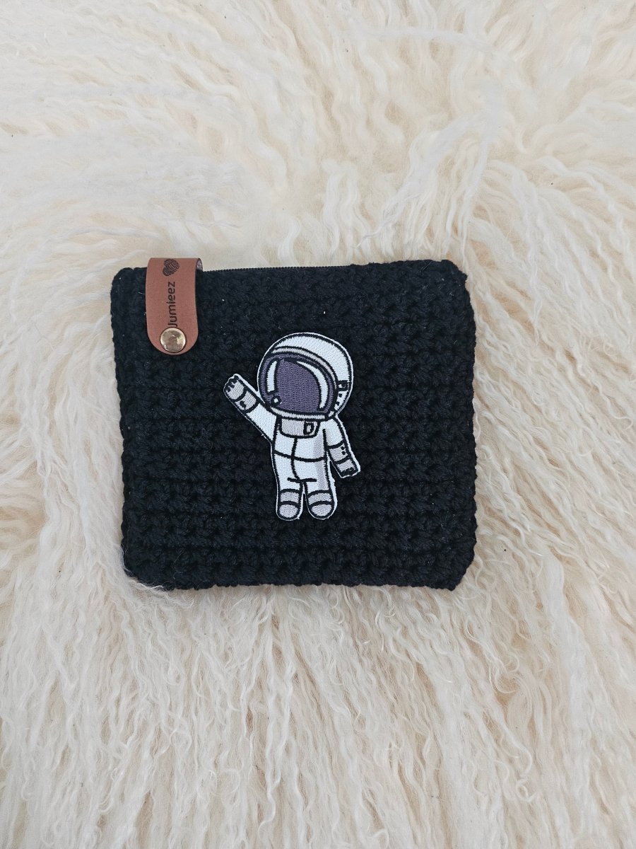 Handmade crochet zipper pouch for women