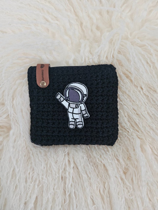 Handmade crochet zipper pouch for women