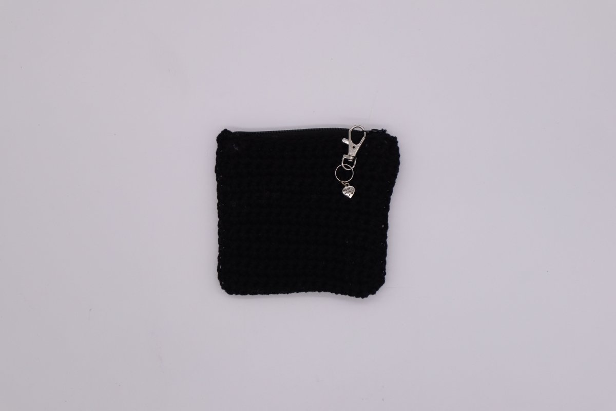 Handmade crochet zipper pouch for women