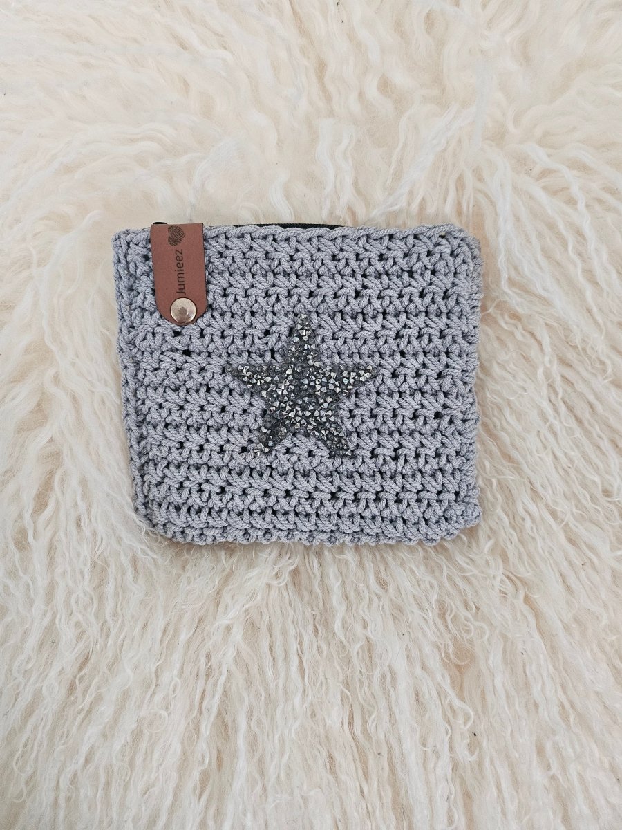 Handmade crochet zipper pouch for women