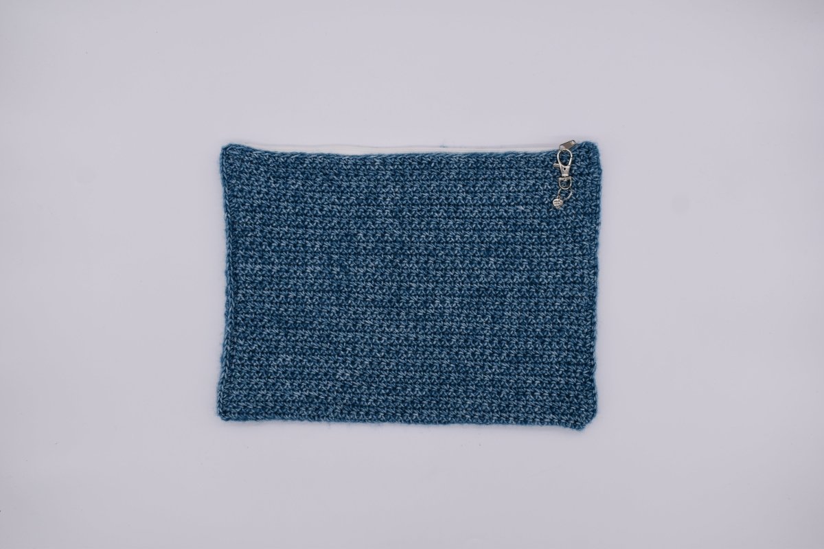 Handmade crochet zipper pouch for women