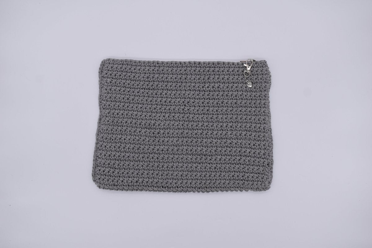 Handmade crochet zipper pouch for women