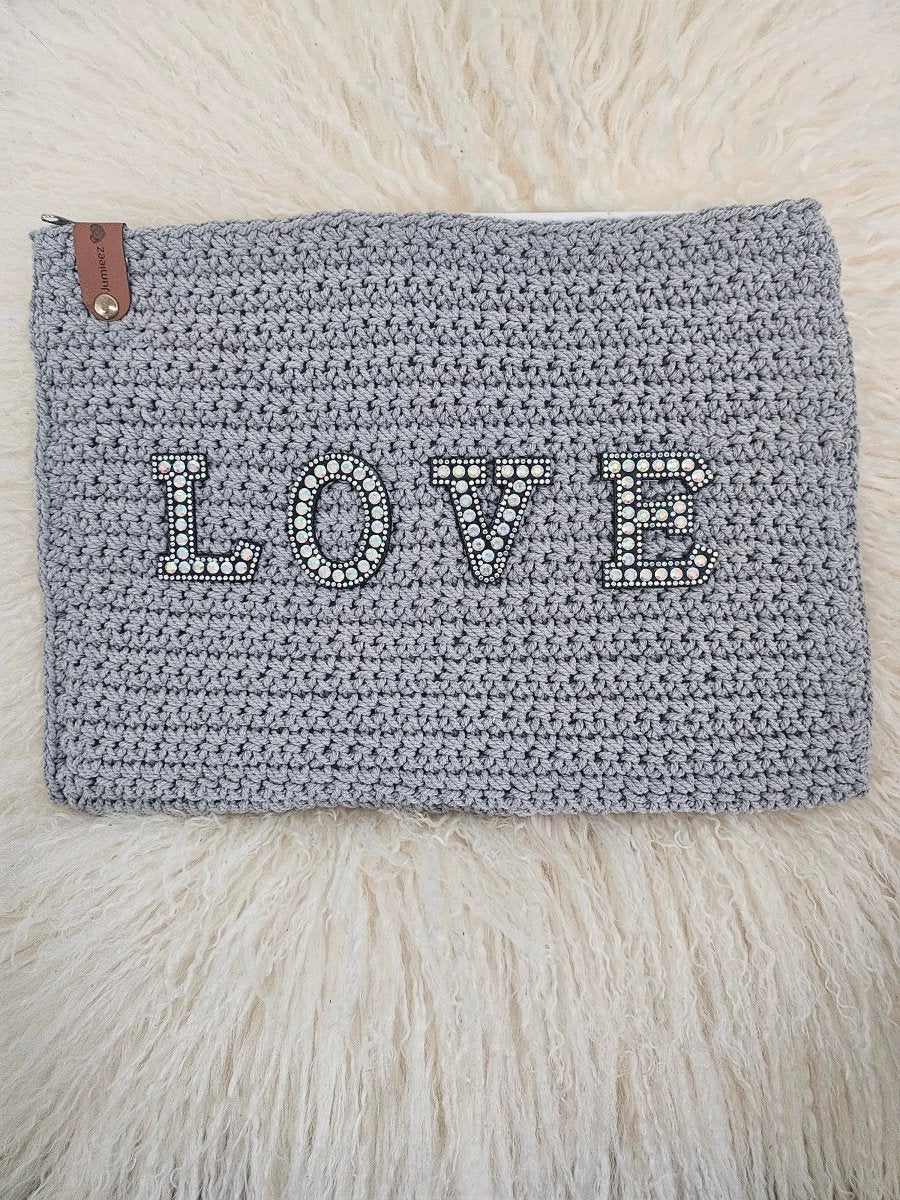 Handmade crochet zipper pouch for women