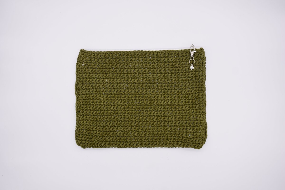 Handmade crochet zipper pouch for women