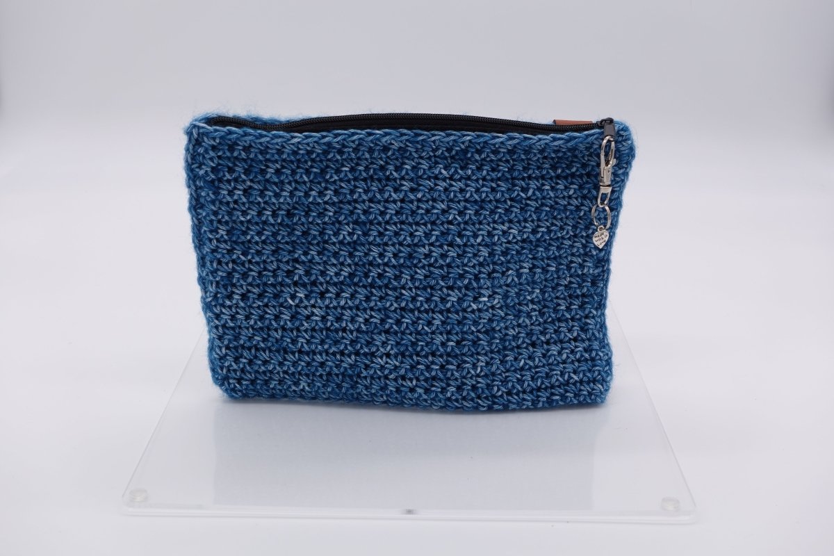 Handmade crochet zipper pouch for women