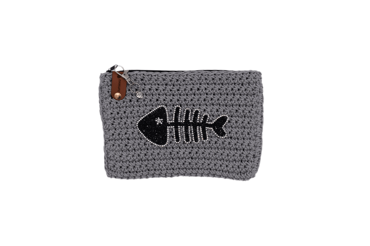 Handmade crochet zipper pouch for women