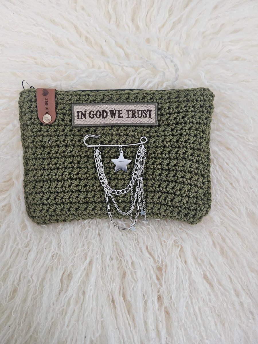 Handmade crochet zipper pouch for women